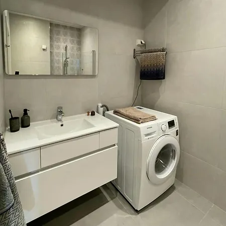 Apartament Flat In Valerenga's Historic Courtyard Oslo